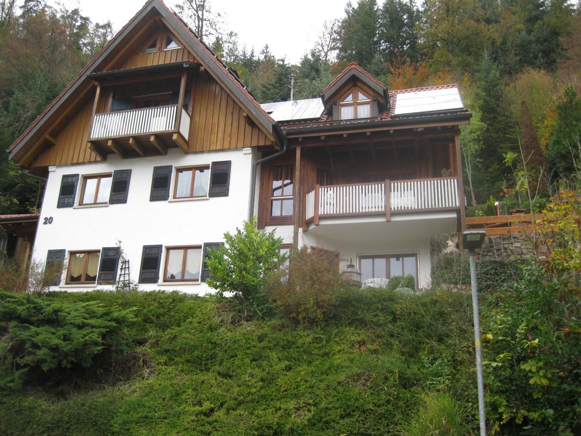Urlaub Mit Blick Auf Schiltachs Fachwerkhaeuser Exterior photo